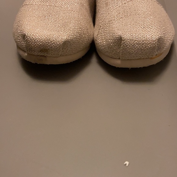 Toms - Picture 6 of 10